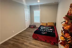 838 E Oak St, Goliad, TX 77963 - Photo 16