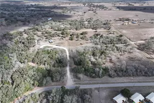 838 E Oak St, Goliad, TX 77963 - Photo 22