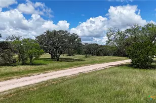 752 Lassman Rd, Goliad, TX 77963 - Photo 24