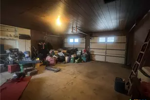 509 W 6th St, Yorktown, TX 78164 - Photo 6