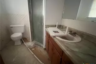 509 W 6th St, Yorktown, TX 78164 - Photo 14
