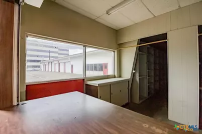 1301 N East Street, Victoria, TX 77901 - Photo 28