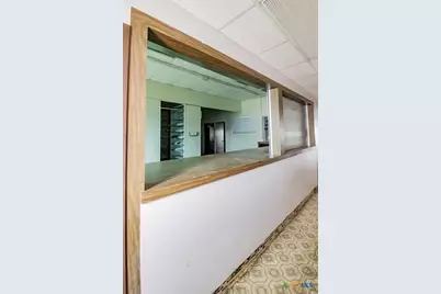 1301 N East Street, Victoria, TX 77901 - Photo 26