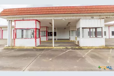 1301 N East Street, Victoria, TX 77901 - Photo 4