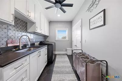 2244 W US Highway 90A, Hallettsville, TX 77964 - Photo 18