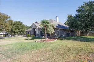 33 Branding Iron Dr, Belton, TX 76513 - Photo 2