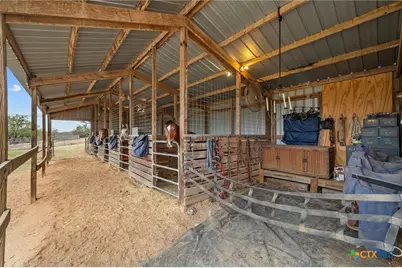 401 Ranchview Road, Spicewood, TX 78669 - Photo 10