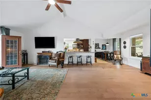 401 Ranch View Rd, Spicewood, TX 78669 - Photo 18