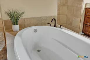 7607 Sky Loop, Garden Ridge, TX 78266 - Photo 8