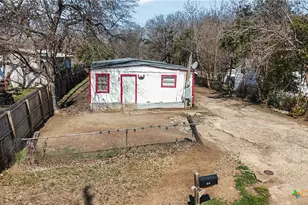 814 Alabama St, San Marcos, TX 78666 - Photo 1