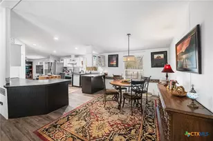 690 Cherry Ridge, Floresville, TX 78114 - Photo 10