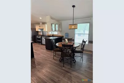 690 Cherry Ridge, Floresville, TX 78114 - Photo 6