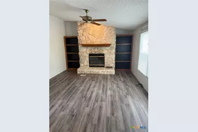 690 Cherry Ridge, Floresville, TX 78114 - Photo 10