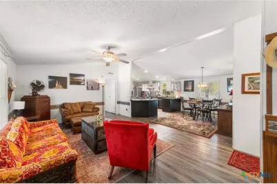 690 Cherry Ridge, Floresville, TX 78114 - Photo 6