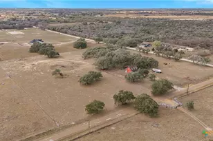 60 Ewing Rd, Goliad, TX 77963 - Photo 4