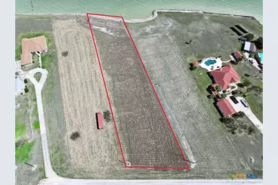 39 N Bay Shore Dr, Port Lavaca, TX 77979 - Photo 6