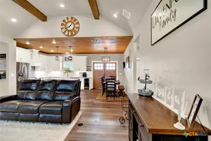 1474 Cr 342, La Vernia, TX 78121 - Photo 10