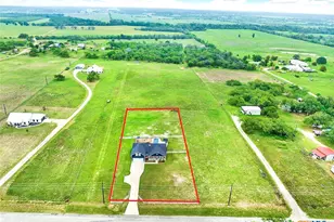 1474 Cr 342, La Vernia, TX 78121 - Photo 2