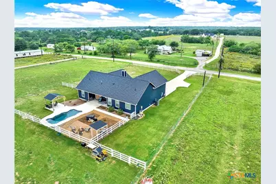 1474 Cr 342, La Vernia, TX 78121 - Photo 4