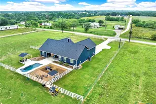 1474 Cr 342, La Vernia, TX 78121 - Photo 4