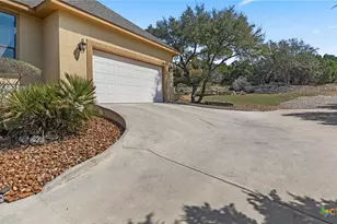 388 Scarlet Ct, Canyon Lake, TX 78133 - Photo 26