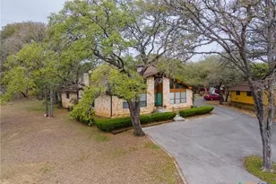 101 Hunters Glen Dr, San Marcos, TX 78666 - Photo 2