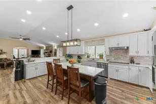 101 Hunters Glen Dr, San Marcos, TX 78666 - Photo 10