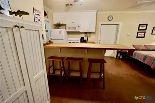 89 A-B Bayview St, Port O'Connor, TX 77982 - Photo 8