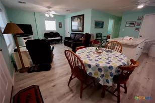 811 W Main St, Port O'Connor, TX 77982 - Photo 20