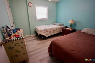 811 W Main St, Port O'Connor, TX 77982 - Photo 28