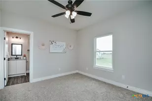 321 Whitetail Ln, Victoria, TX 77905 - Photo 28
