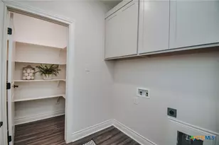 321 Whitetail Ln, Victoria, TX 77905 - Photo 34