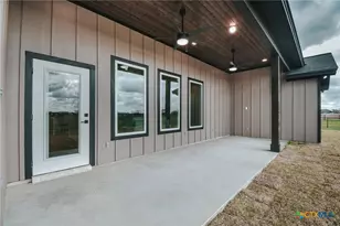 321 Whitetail Ln, Victoria, TX 77905 - Photo 44