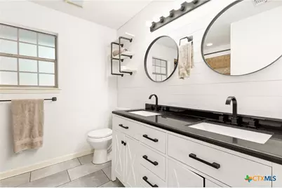 1548 Valley Forest, Canyon Lake, TX 78133 - Photo 14