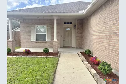 105 Holly Oak Court, Victoria, TX 77901 - Photo 2