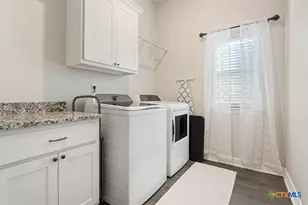 102 Rancho Del Lago Ln, Belton, TX 76513 - Photo 24