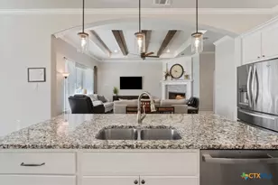 102 Rancho Del Lago Ln, Belton, TX 76513 - Photo 14