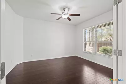 606 Irvin Drive, San Marcos, TX 78666 - Photo 4