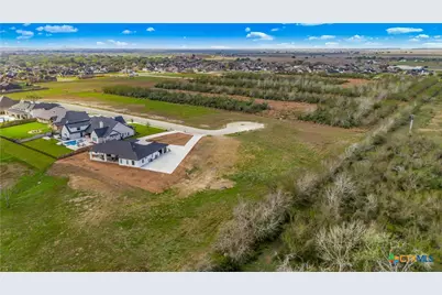 228 Pebble Brook, Victoria, TX 77904 - Photo 16