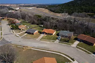930 Dryden Ave, Copperas Cove, TX 76522 - Photo 2