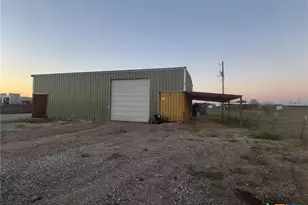 1758 Ilka Switch, Seguin, TX 78155 - Photo 6