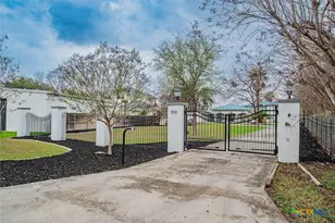 850 Lakeview Trail, Mcqueeney, TX 78123 - Photo 36