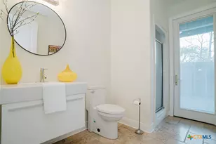 850 Lakeview Trail, Mcqueeney, TX 78123 - Photo 22