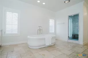 850 Lakeview Trail, Mcqueeney, TX 78123 - Photo 24