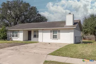 5109 Lilac Ln, Victoria, TX 77904 - Photo 2