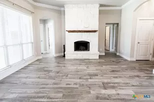 2503 Emerald Dove Dr, Temple, TX 76502 - Photo 2