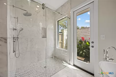 1410 E Creekview Drive, Salado, TX 76571 - Photo 24