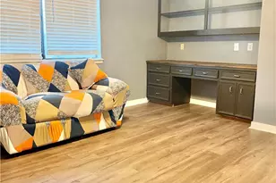 213 Timber Dr, Victoria, TX 77904 - Photo 8