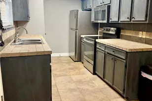 213 Timber Dr, Victoria, TX 77904 - Photo 4