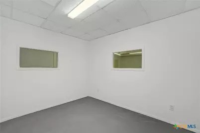 1419 Fleming Drive #Warehouse 5, Seguin, TX 78155 - Photo 6